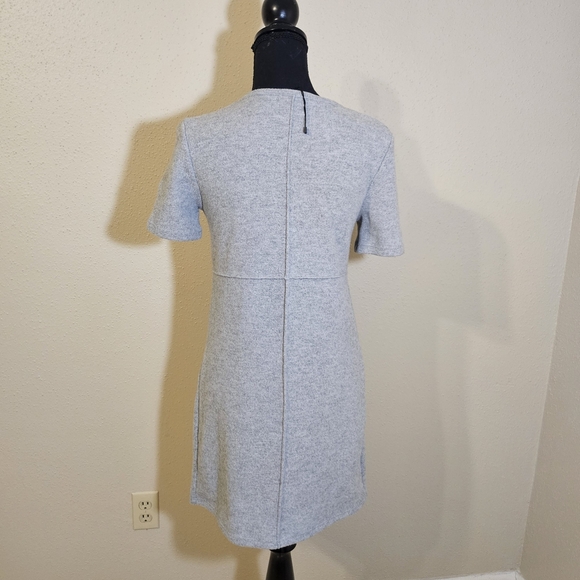 Gray Short Sleeve Women's Dress - Picture 5 of 6